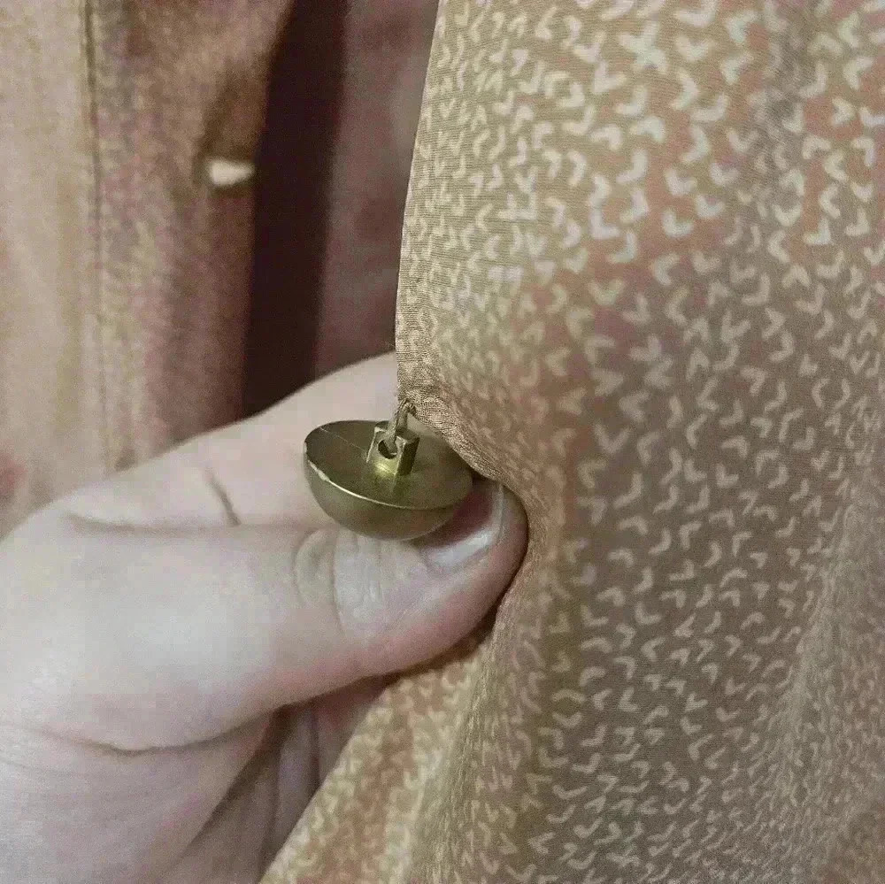 EUC! Ann Taylor 100% silk blazer! - Picture 7 of 9